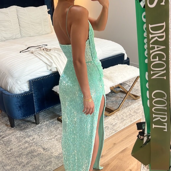 Retrofete Katy’s Sequince Dress - size S, fits like XS - Picture 4 of 6